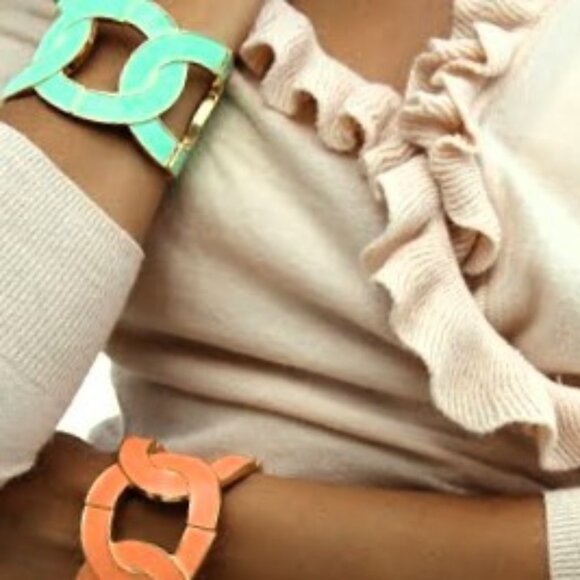 bee bangled Jewelry - Open Cuff Intertwining Cs Bracelet